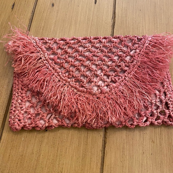 btb Womens Jayden Raffia Clutch Bag Straw Peach Salmon Color New without tag - Picture 13 of 14